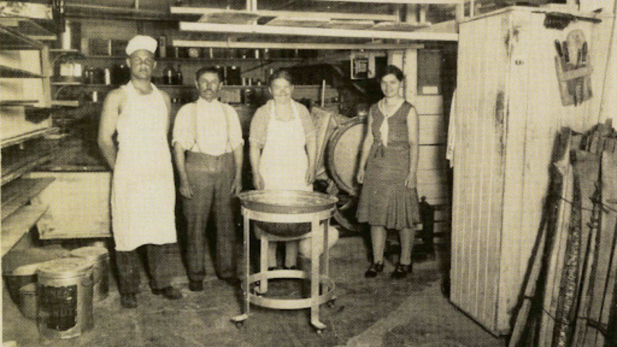 Bakery of Slinger in 1930 with The Tower Heritage Center